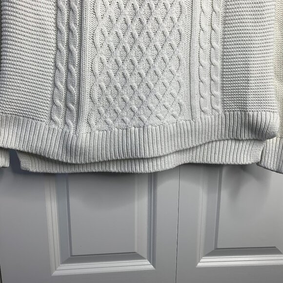 GAP Women’s Ivory Cable Knit Sweater – Size L, Crew Neck, High–Low Hem - Picture 3 of 15